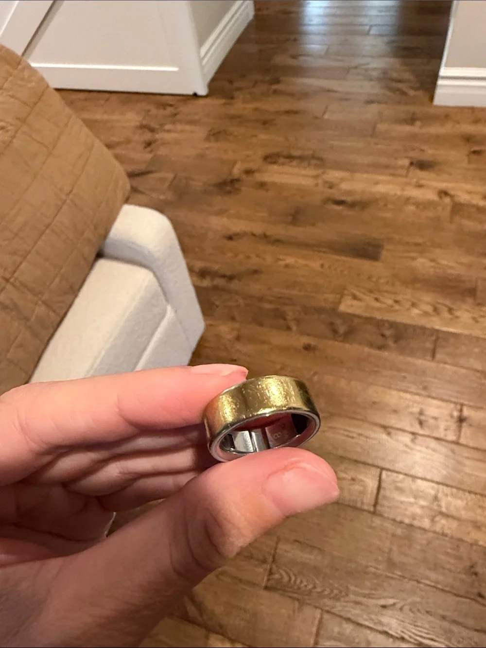 Gold Oura Ring with Charging Dock